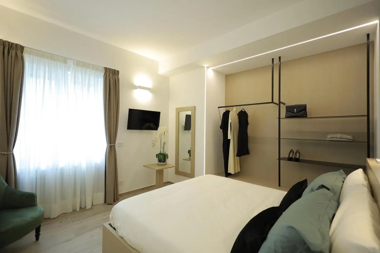 Bed & Breakfast Gonzaga Guest House Naples Italy